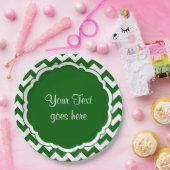 学校の色 – モノグラム山形の緑 – 白 –  ペーパープレート (パーティー)