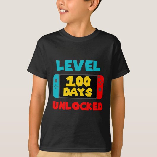 学校の100日のロック解除100th日ビデオゲーマー tシャツ (正面)