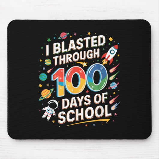 学校の100日目の少年の100日を通してブラストした マウスパッド (正面)
