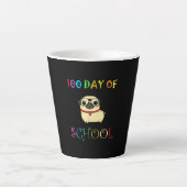 学校の100日目pug犬の先生子供たち幸せ カフェラテマグ (正面)