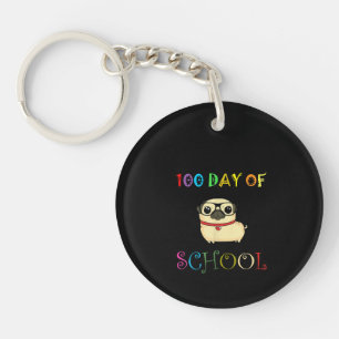 学校の100日目pug犬の先生子供たち幸せ キーホルダー