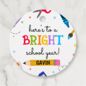 学校は明るい通年を提供 フェイバータグ (正面)