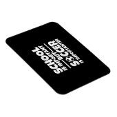 学校は重要だがサッカーは重要だ マグネット (右側)