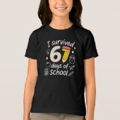 学校を67日間乗り切ったぞおかしい トライブレンドTシャツ (正面)