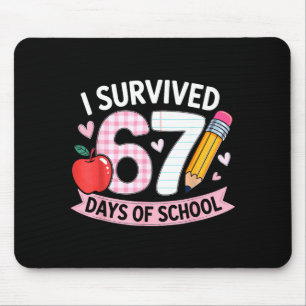 学校を67日間乗り切った!おもしろいミーム 学生 Tシャツ マウスパッド