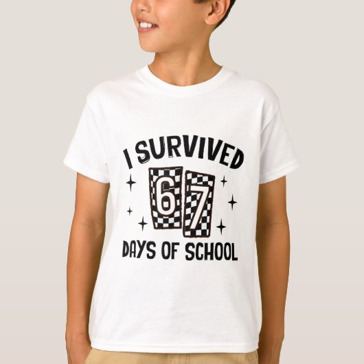 学校を67日間乗り切った Six Seven メメ 先生 Tシャツ (正面)