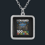 学校モンスタートラックの日100人を粉砕した シルバープレートネックレス<br><div class="desc">100日の学校モンスタートラック100日目の少年</div>