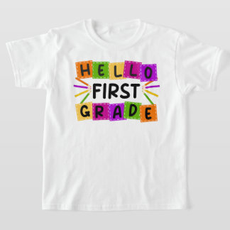 学校レトロに戻る1年生こんにちは Tシャツ