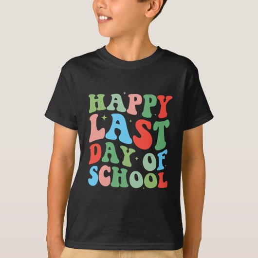 学校最後の日おめでとう グルービーなレトロ学生 Tシャツ (正面)