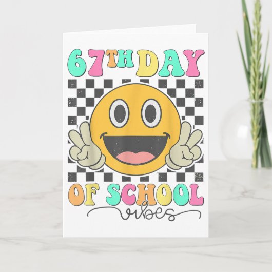 学校67日目の雰囲気 可愛い笑顔 67のミームT カード (正面)