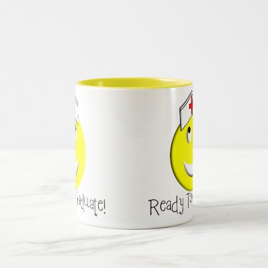学生ナースの大きい黄色の卒業生! " ツートーンマグカップ (中央)