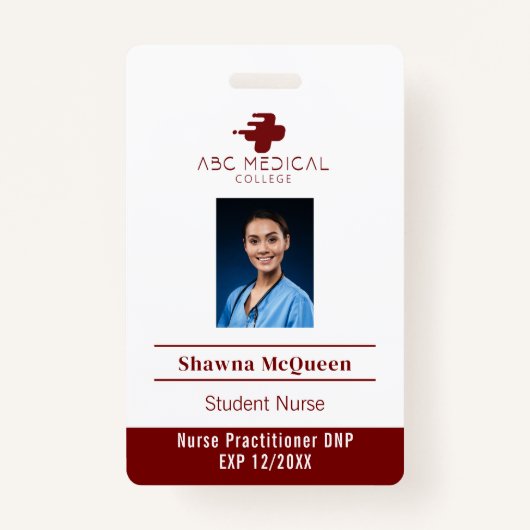 学生ナース開業医DNP赤写真QRコード バッジ (正面)