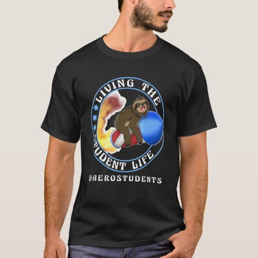 学生生活を満喫中 航空宇宙工学 Tシャツ (正面)