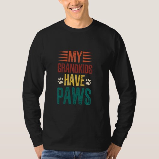 孫おもしろいは犬おばあちゃんを手に入れる Tシャツ (正面)