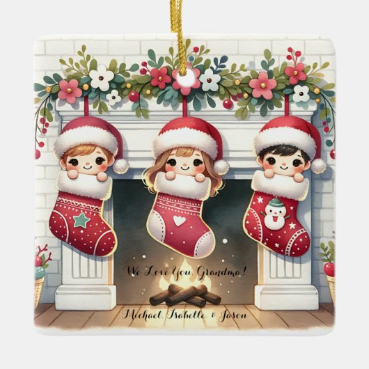 孫かパーソナライズされたらのおばあちゃんへのかわいい贈り物 セラミックオーナメント (正面)