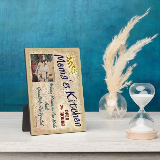 孫がプラークを甘やかしているメマの台所 フォトプラーク (側面)