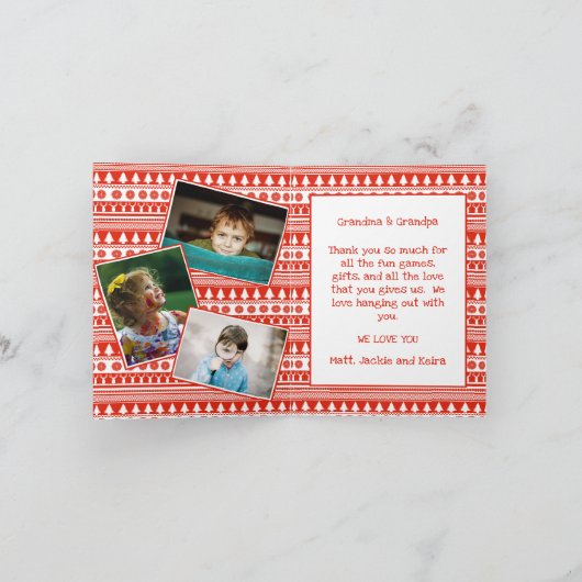 孫たちの祖父祖母の写真 楽しいクリスマス カード (内部)