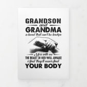 孫と祖母の絆は壊れた贈り物ではない 三つ折り案内状 (カバー)