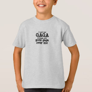 孫のガガシャツのおばあちゃんが孫をプレゼント Tシャツ