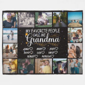 孫の名前と14の写真を持つおばあちゃん フリースブランケット (正面(横))