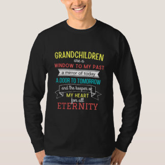 孫は私の過去の窓である – Grandparen Tシャツ