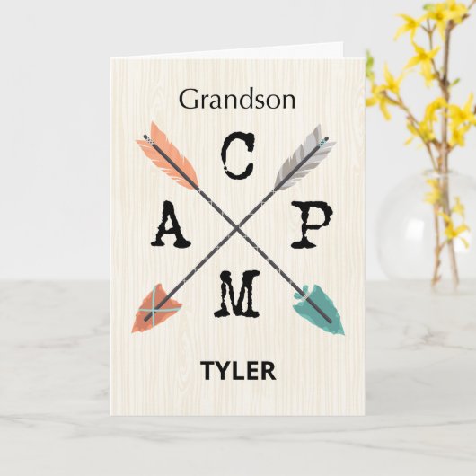 孫キャンプのパーソナライズされた名前矢印 カード (黄色い花)