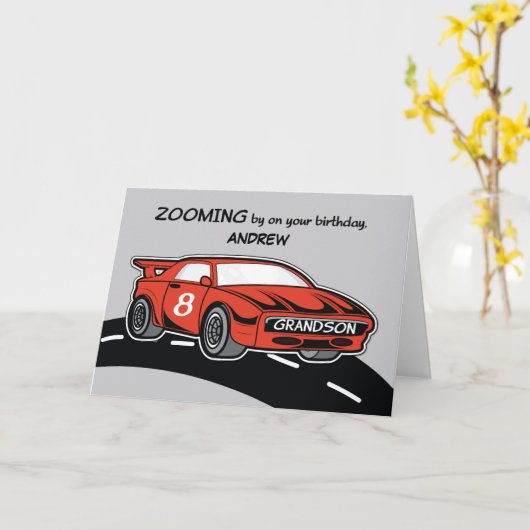 孫名前をカスタムする誕生日エイジ8レッドスポーツカー カード (黄色い花)