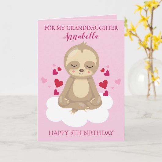 孫娘のナマケモノの誕生日 カード (黄色い花)
