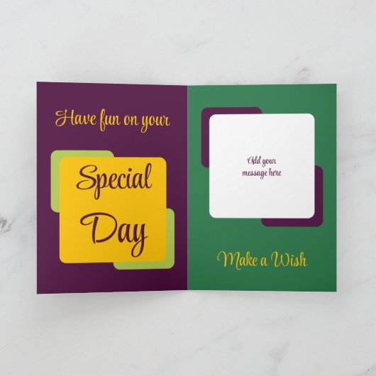 孫娘の名前を追加フォトプラム黄色の誕生日 カード (内部)