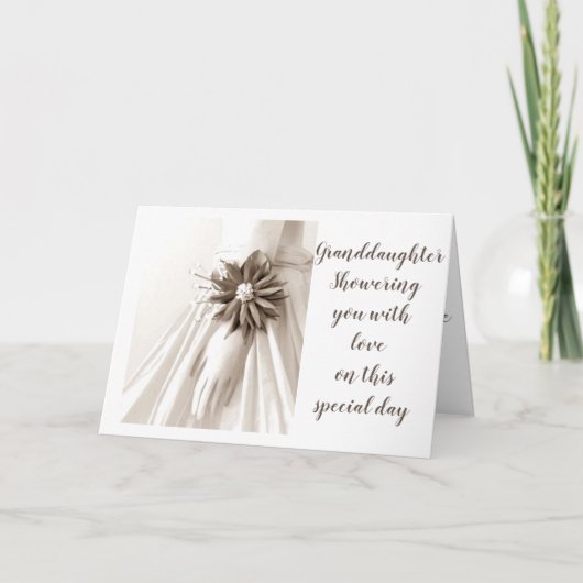 **孫娘**ブライダルシャワー – 愛 招待状 (正面)