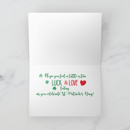 孫聖パトリックの日子猫と黄色の台子付き カード (内部)