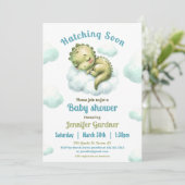 孵化するほどかわいい恐竜の赤ちゃんシャワー男の子 招待状 (スタンド正面)