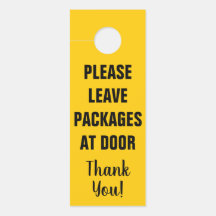 宅配離れに荷物を詰めて下さい