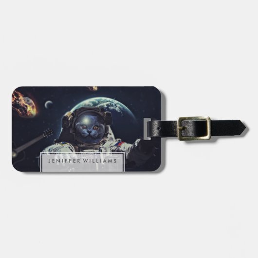 宇宙おもしろいで宇宙飛行士のショートヘア猫 ラゲッジタグ (正面横)