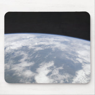 宇宙からの惑星の地球の眺め マウスパッド