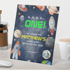 宇宙での初めての誕生日おめでとう 台座サイン