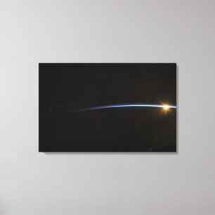 宇宙で見られる日の出 キャンバスプリント