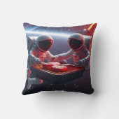 宇宙で鶏肉を揚げる宇宙飛行士 – おもしろい & Uniqu クッション (裏面)