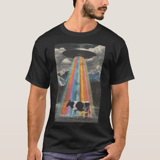 宇宙に連れ去られた牛 Tシャツ (正面)