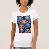 宇宙のカラフルな小さなエイリアン Tシャツ (正面)