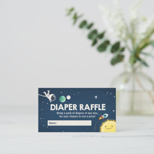 宇宙のベビーシャワーの男の子のおむつのラッフルカード エンクロージャーカード (スタンド正面)