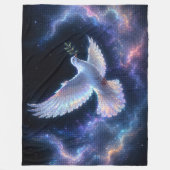 宇宙の光に包まれたエーテルな平和の鳩 フリースブランケット (正面)