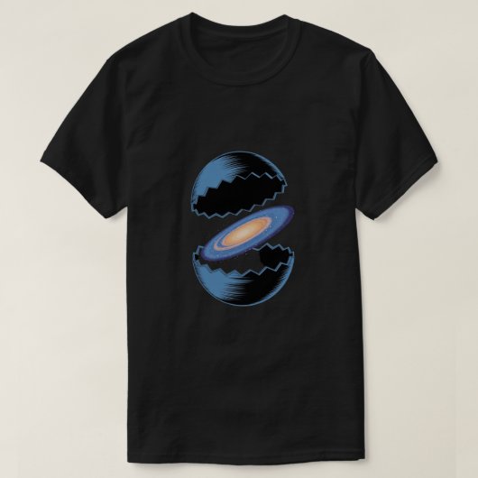 宇宙の卵銀河アート - 超現実的な宇宙の誕生 Tシャツ (デザイン正面)