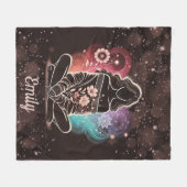 宇宙の夢の中の穏やかなフローラ フリースブランケット (正面(横))