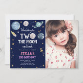 宇宙の惑星の女の子の2歳の誕生日パーティー招待状 招待状 (正面)