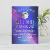宇宙の星々が月の上に1番目の誕生日パーティー 招待状 (スタンド正面)