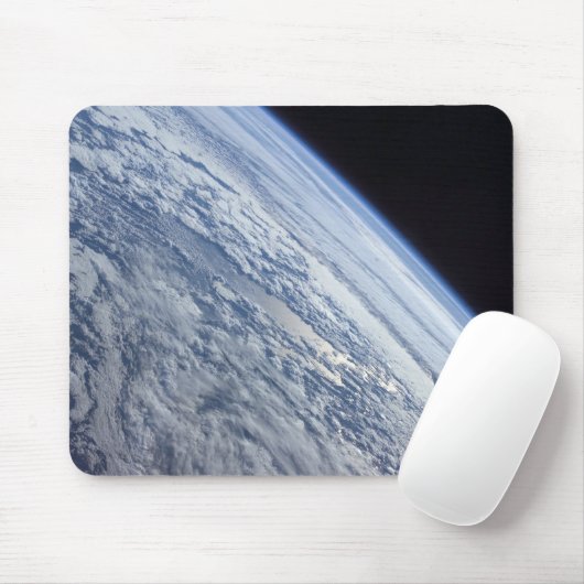 宇宙の暗黒に対する地球の地平線 マウスパッド (マウス)