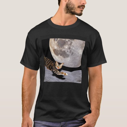 宇宙の猫 かわいい子猫 キティ 奇妙 Tシャツ (正面)