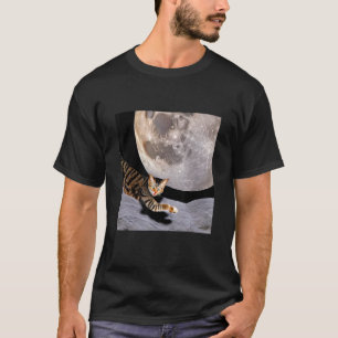 宇宙の猫 かわいい 子猫 キティ 変わったデザイン Tシャツ