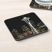 宇宙の針との夜のシアトルのスカイライン、 コースター (左側)